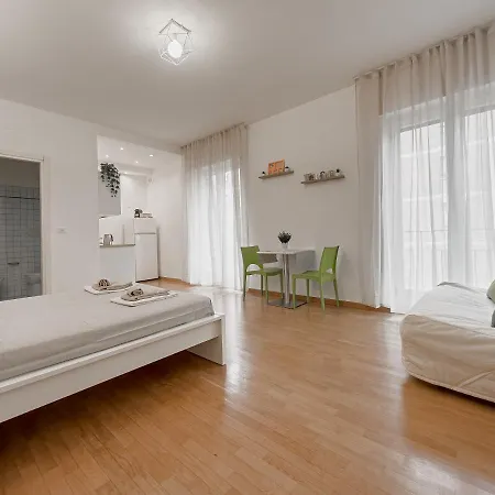 Apartamento Realkasa Amendola 6 Bolonha
